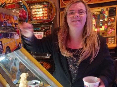 Annie in an arcade